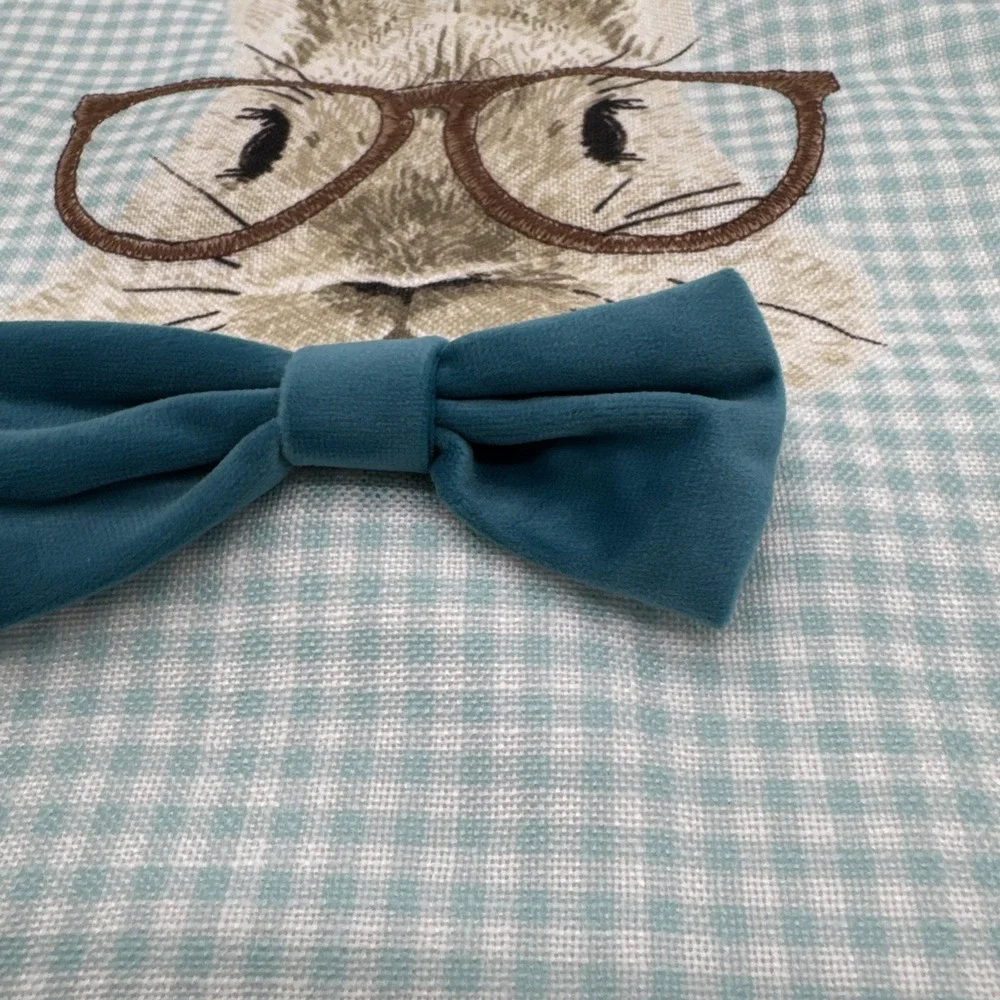 Hip Hop Easter Table runner 70 X‎ 16 Rabbits With Bow Ties Gingham